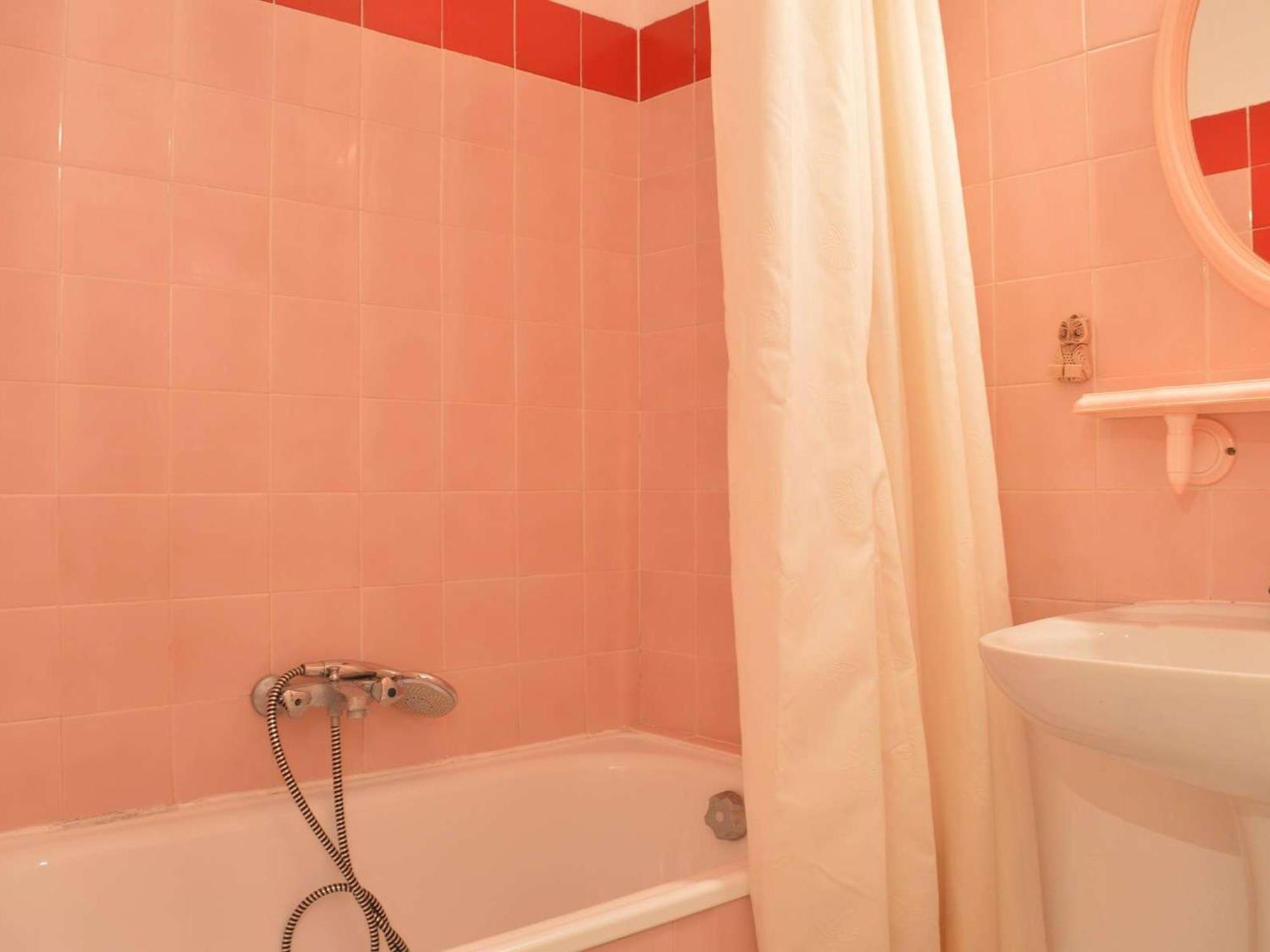 Apartment A 200m De Port Frejus, Plage, Commerces, Terrasse, 4 Couchages, Menage Inclus - Fr-1-226a-31 Fréjus